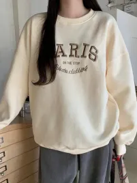 bluza-oversize-ocieplana-z-obnizonymi-ramionami-haftowany-slogan-dazy-s