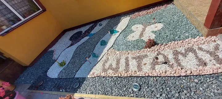 kamien-ozdobny-grys-bialy-marmurowy-8-16-mm-20kg