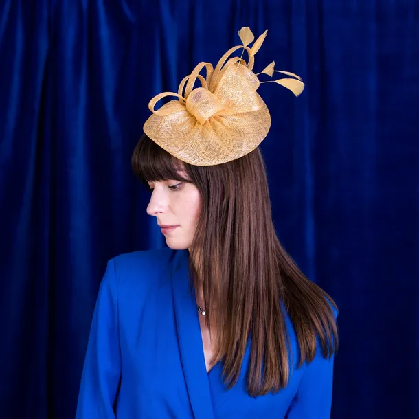 fascynator-stacy