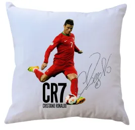poduszka-z-wkladem-cristiano-ronaldo-z-autografem-dla-fana-producent