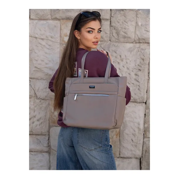 ptncty1076187-marka-peterson