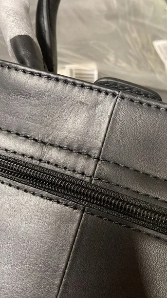 torebka-bugatti-czarny-cechy-dodatkowe-brak