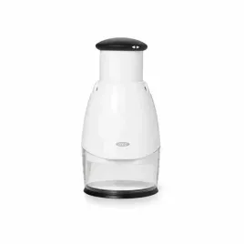 siekacz-reczny-do-warzyw-i-owocow-250-ml-bialy-good-grips-oxo