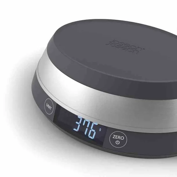 waga-cyfrowa-szara-lcd-switchscale-joseph-joseph-marka-joseph-joseph
