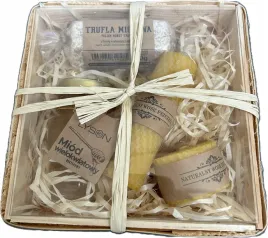 zestaw-prezentowy-trufla-kosmetyki-miod-wosk-pszczeli-swieca-prezent