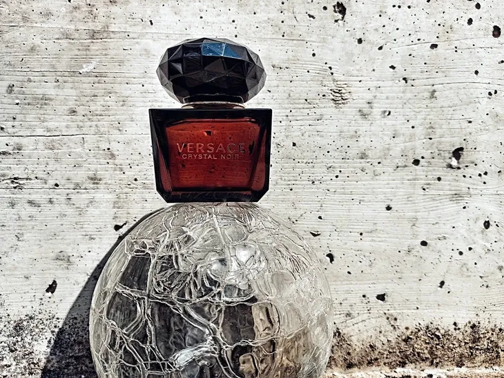 versace-crystal-noir-edp-90ml-flakon-stan-nowy