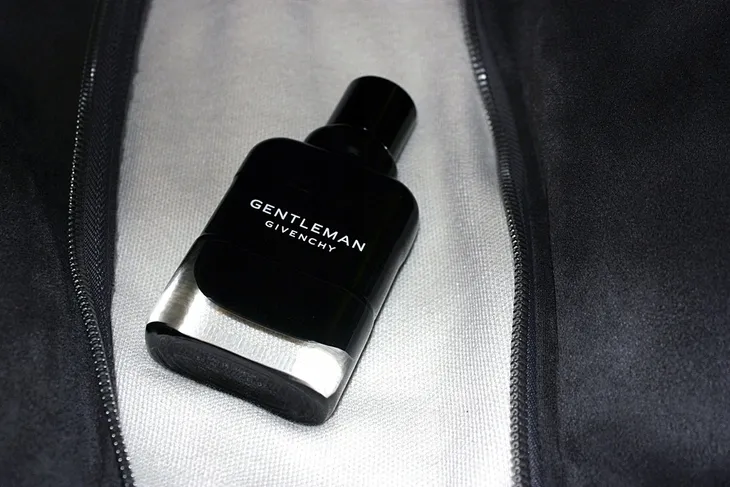 givenchy-gentleman-edp-100ml-flakon-korek-stan-nowy