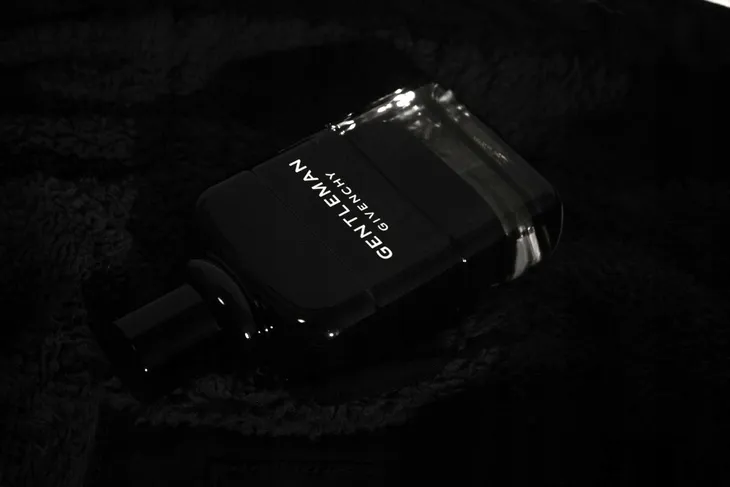 givenchy-gentleman-edp-100ml-flakon-korek-stan-nowy