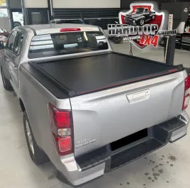 roleta-manualna-aluminiowa-paki-isuzu-d-max-2020-zabudowa-zwijana-hardtop