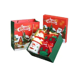 zestaw-prezentowy-bozonarodzeniowy-kubek-skarpety-mis-lampka