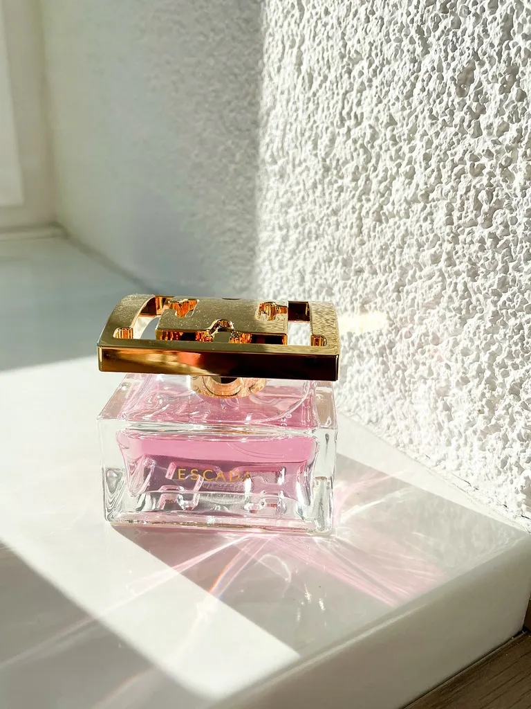 escada-especially-edp-75ml-flakon-korek