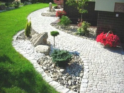 grys-kamien-ogrodowy-ozdobny-dekoracyjny-biala-marianna-8-16mm-20kg