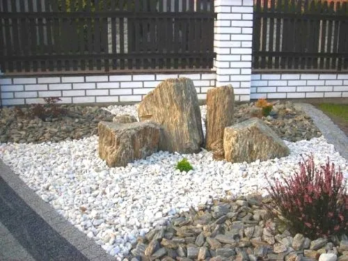 grys-kamien-ogrodowy-ozdobny-dekoracyjny-biala-marianna-8-16mm-20kg-waga-1-kg