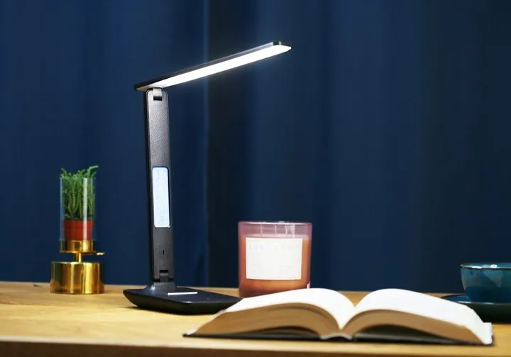 lampka-led-biurkowa-szkolna-biurko-wyswietlacz-lcd-zegar-data-stan-opakowania-oryginalne