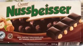 czekolada-gorzka-z-orzechami-laskowymi-nussbeisser-100-g