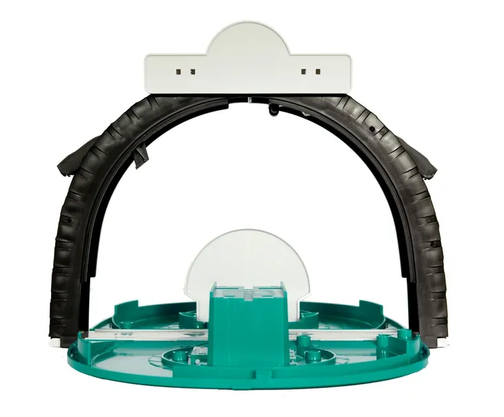 tor-parking-wyscigi-material-plastik