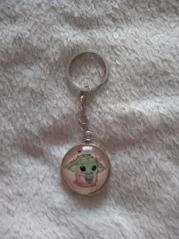 brelok-breloczek-baby-yoda