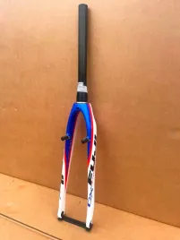 lekki-widelec-carbonowy-fuji-fc330-carbon-tapered-qr-hamulec-v-brake