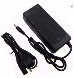 ladowarka-do-roweru-e-bike-hulajnogi-504v-2a-do-baterii-432-444v