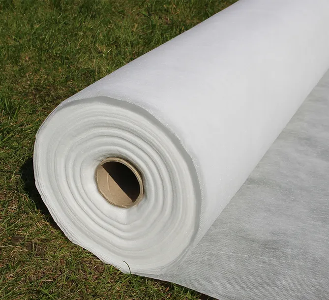 agrowloknina-635x10-m-okryciowa-biala-wiosenna-23g-na-przymrozki-truskawki-dlugosc-dluzszy-bok-1000-cm