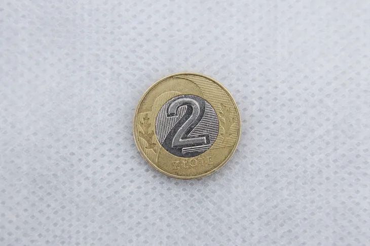 agrowloknina-635x10-m-okryciowa-biala-wiosenna-23g-na-przymrozki-truskawki-producent-fiberina