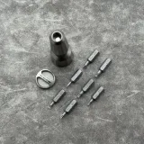 tytanowy-wkretak-edc-trc-design-bit-master-titanium-stonewashed-or-7-bitow-narzedzia-srubokret-krzyzakowy-srubokret-plaski