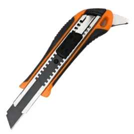 noz-do-tapet-18mm-plastikowy-prowadnica-black-tiger-solid-5683b-2-ostrza