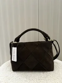 laura-biaggi-torebka-mini-shopper-zamszowa-czekoladowa