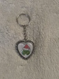 brelok-breloczek-serce-grinch