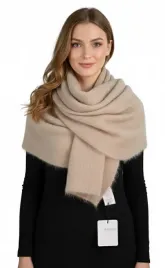 szalik-damski-delicatelove-madrid-z-alpaka-bezowy