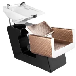 gabbiano-myjnia-fryzjerska-turyn-brazowo-bezowa