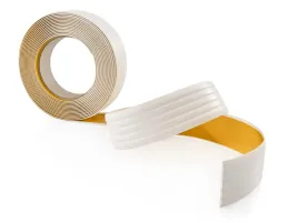 tasma-antyposlizgowa-pcv-35-mm-samoprzylepna-elastyczna-miekka-listwa-lap