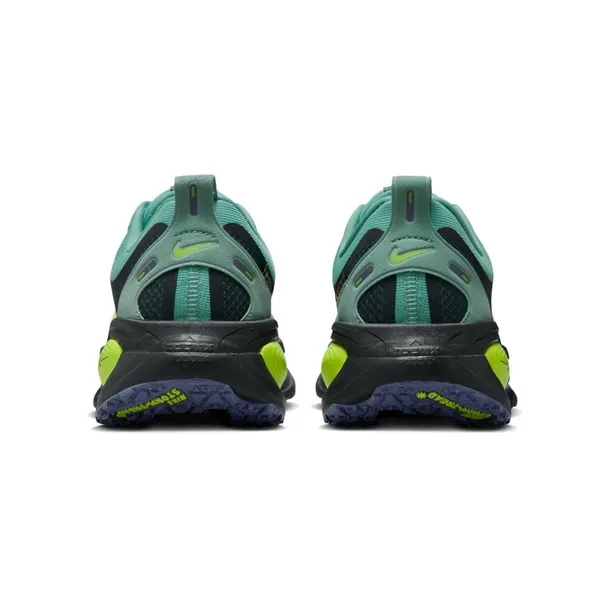 vomero-18-marka-nike-kod-producenta-hq7001300