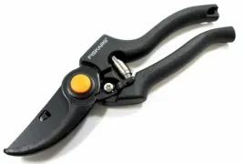 fiskars-sekator-nozycowy-ogrodowy-24mm