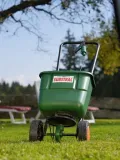 substral-siewnik-do-nawozow-easygreen-zasilanie-reczne