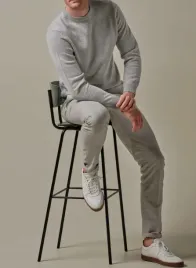 profuomo-jasnoniebieski-welniany-sweter-z-okraglym-dekoltem-l