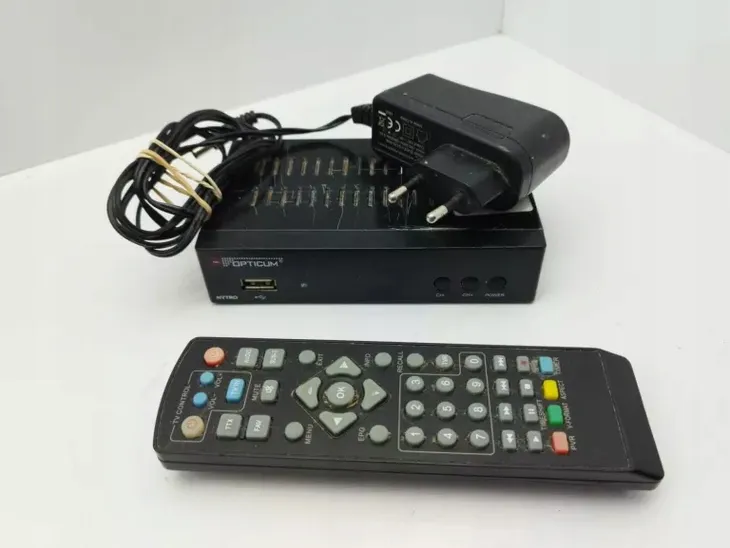 dekoder-dvb-t-opticum-nytro-box-zlacza-hdmi-dysk-tak