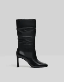 bershka-czarne-kozaki-skorzane-na-obcasie-37-09660