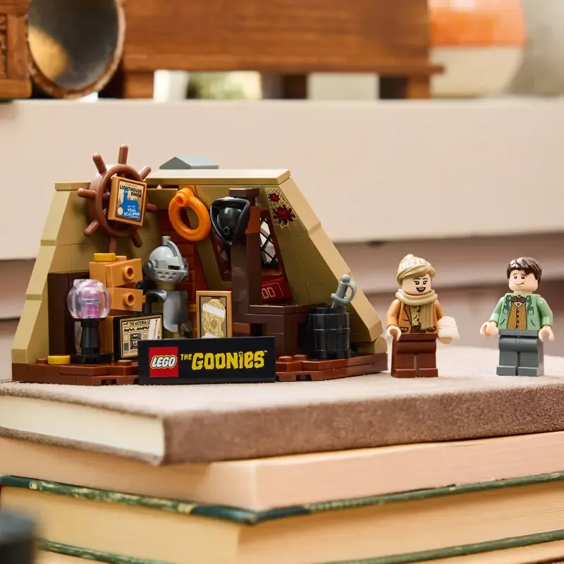 lego-ideas-40773-goonies-strych-walshow-stan-nowy