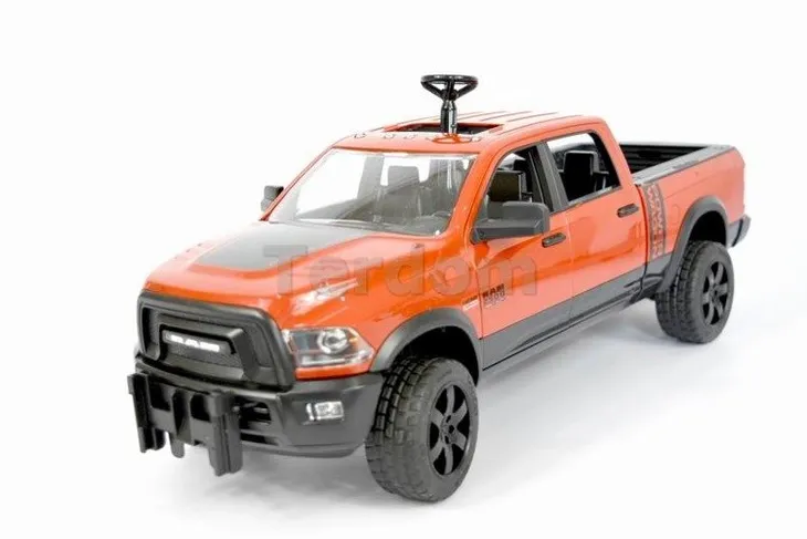 bruder-02500-dodge-ram-pick-up-auto-skala-1-16
