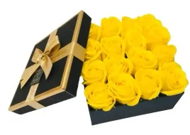 box-gotowy-prezent-zolte-roze-mydlane-pachna-wiosna-kobiet-mamy-swieta-gift