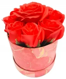 flower-box-pudelko-kwiaty-z-mydla-platki-do-kapieli-pachna-na-prezent-roza