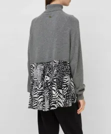 twinset-golf-z-laczonymi-wstawkami-w-zwierzecy-wzor