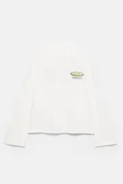 biala-koszulka-z-grafika-i-tekstem-pullandbear-m