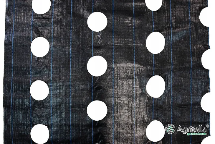 agrotkanina-32x10m-z-otworami-90g-7-rzedow-czarna-uv-pod-truskawki-ogorki-liczba-m-w-ofercie-32-m