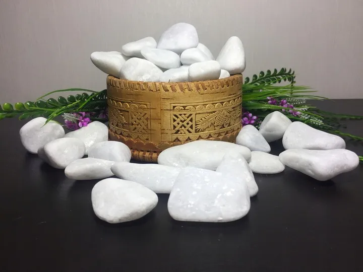 otoczak-bialy-kamien-thassos-biale-otoczaki-do-ogrodu-i-doniczek-10-kg