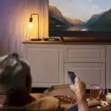 smart-tv-box-3d-android-13-wifi-bluetooth-odtwarzacz-4k-pilot-kabel-marka-retoo