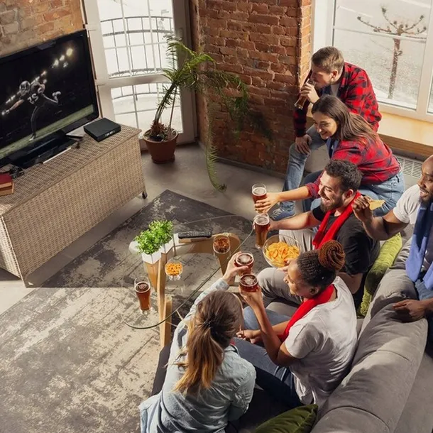 smart-tv-box-3d-android-13-wifi-bluetooth-odtwarzacz-4k-pilot-kabel-stan-nowy-marka-retoo