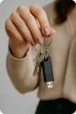 dyktafon-szpiegowski-mini-pendrive-podsluch-maly-brelok-usb-kod-producenta-565132