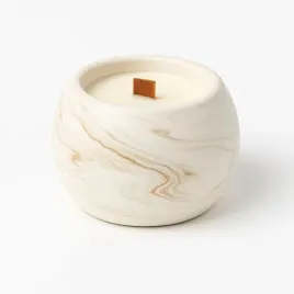 recznie-robiona-swieca-sojowa-w-marmurowym-swieczniku-szalwia-handmade